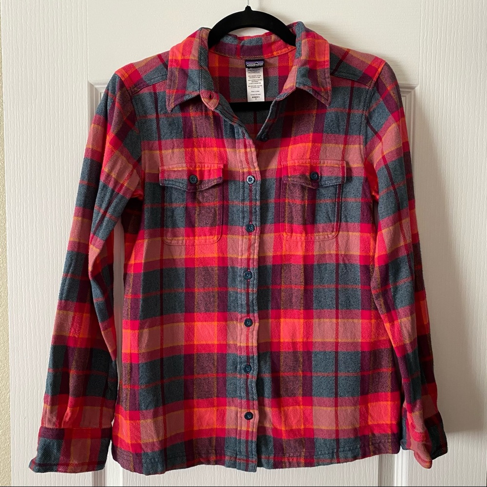 Patagonia plaid button down top